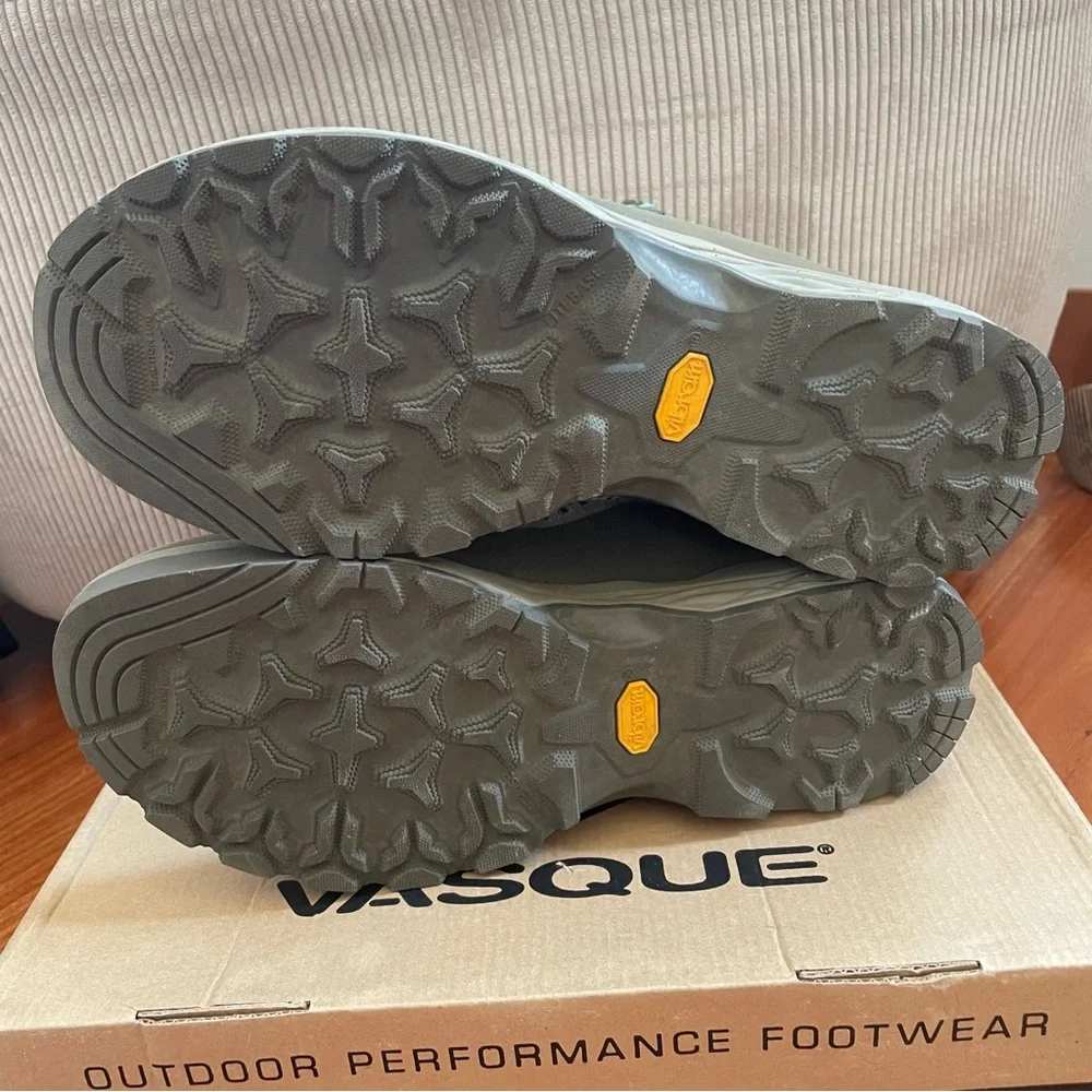 Vasque Tan and Green Boots with Durable Rubber Sole - Picture 6 of 6